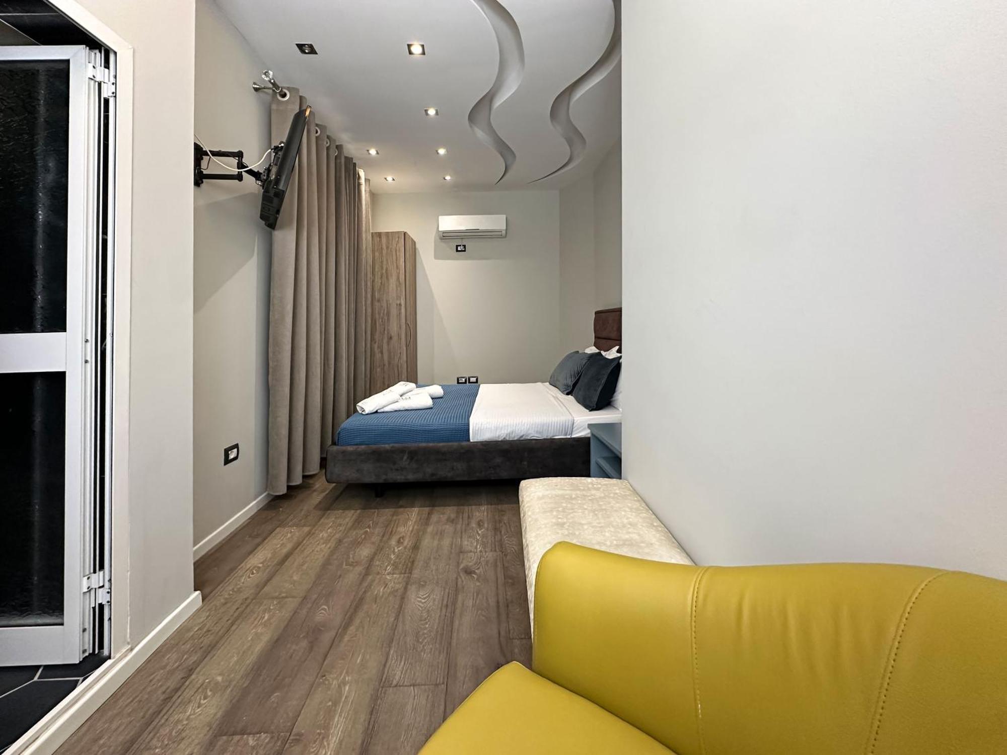 Eden Hotel Tirana Esterno foto