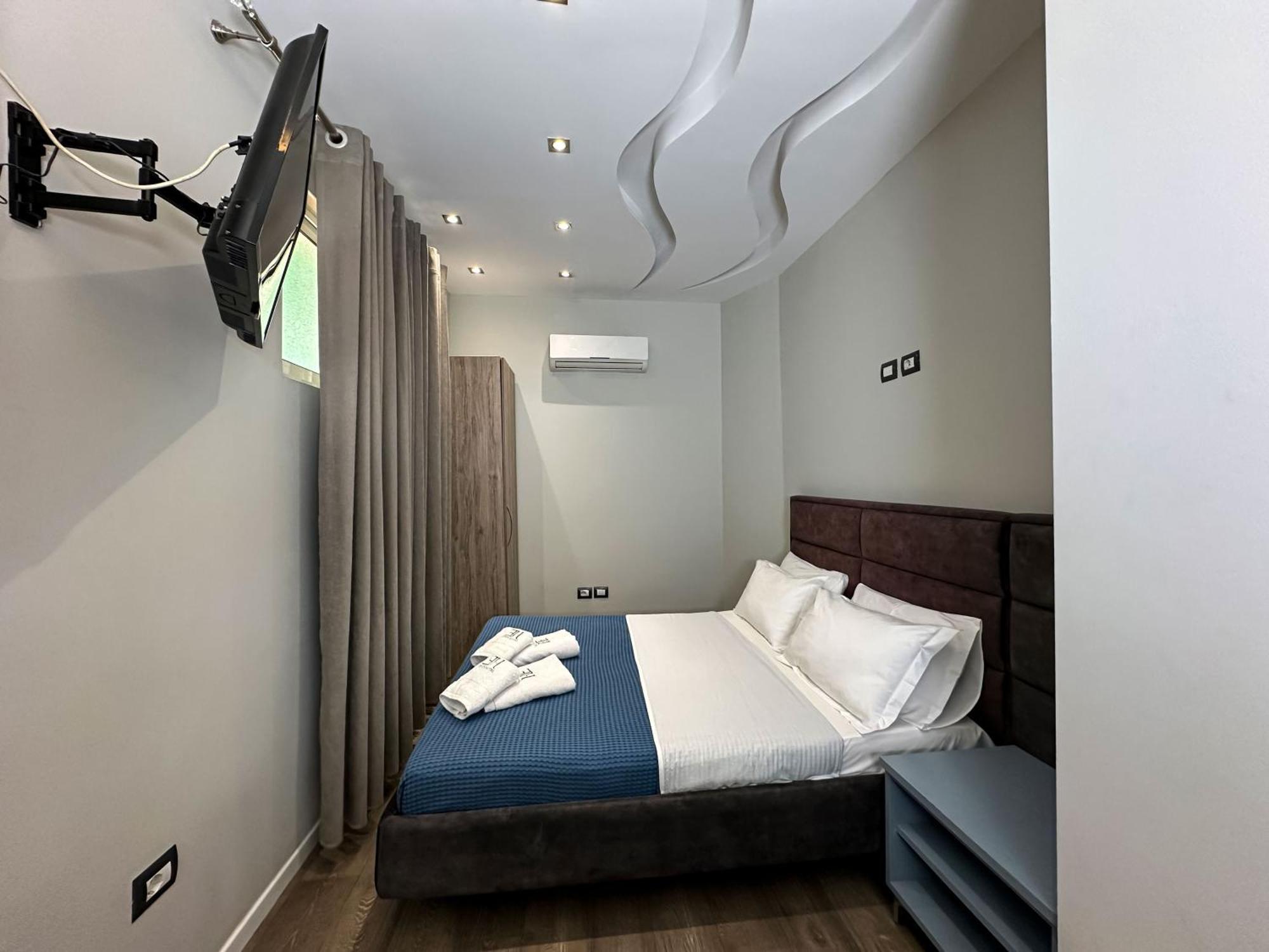 Eden Hotel Tirana Esterno foto